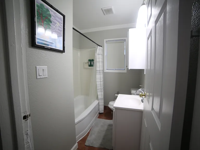 2948 Eckert St — Photo 11