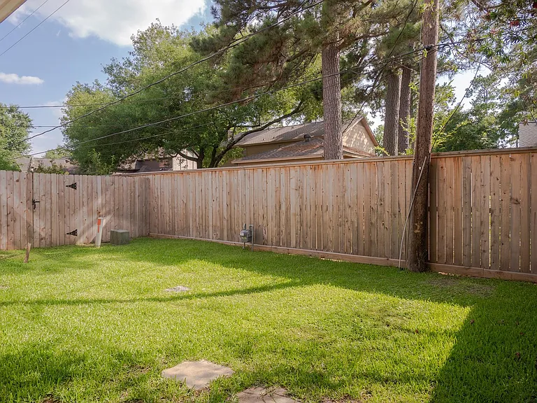 16031 Cassandra Park St — Photo 31