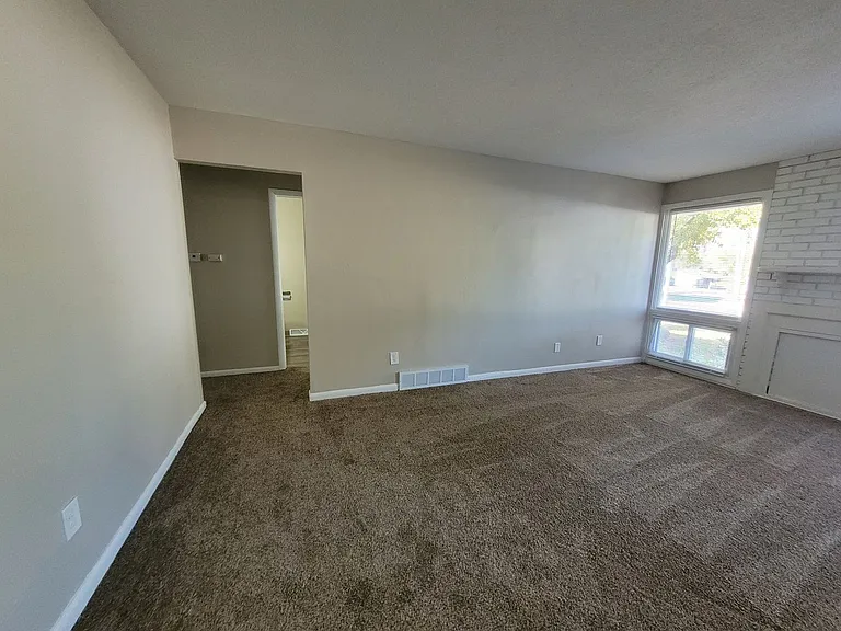 4613-4615 Southeast 3rd Court — Photo 10