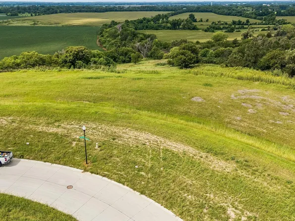 21416 Sherman Dr, Elkhorn, NE 68022