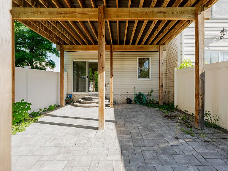 2390 Elvans Rd SE — Photo 24