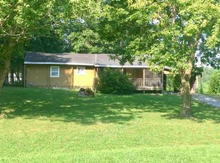575 N Main St, Medina, TN 38355