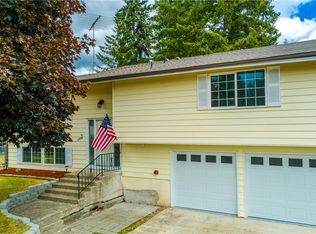 1338 Rhododendron Ct NE, Lacey, WA 98516