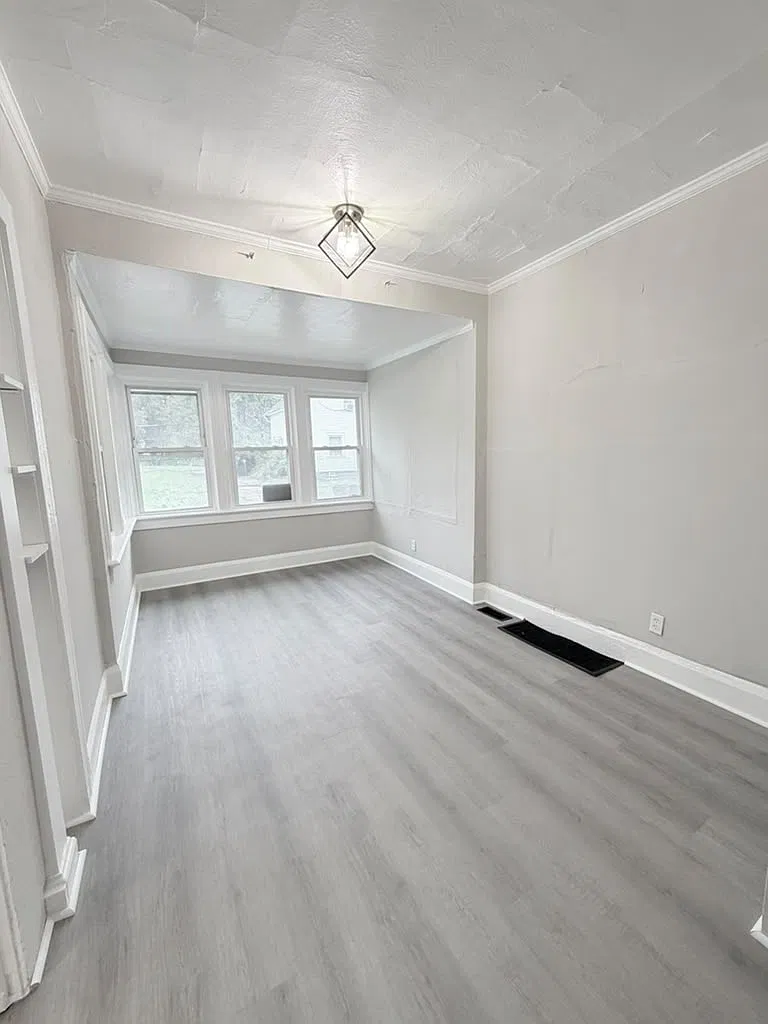 3 bed, 1344 sqft, $1,100 — Photo 4