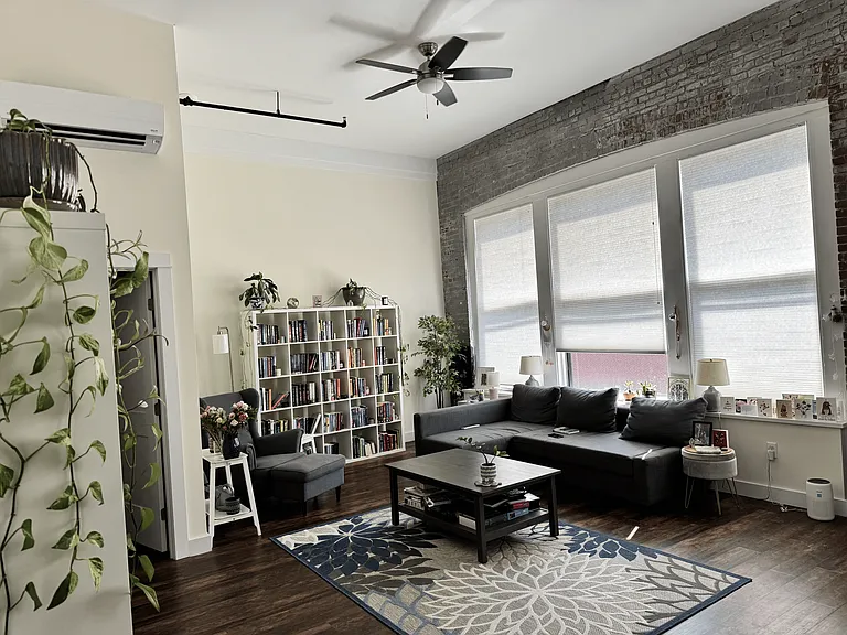 29 Franklin St #3B — Photo 2