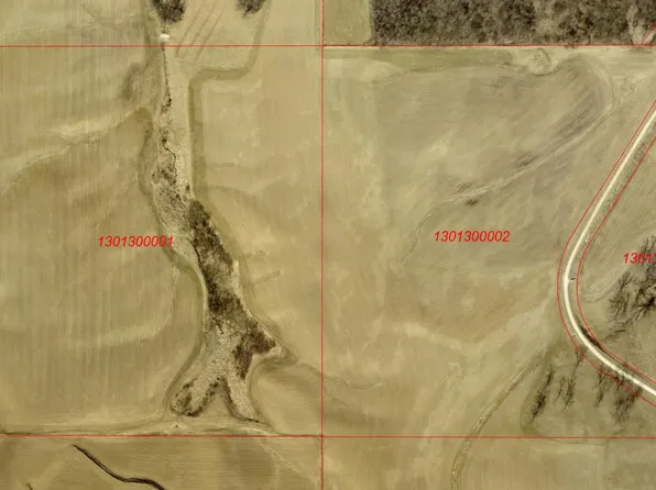 1 Cherry Hollow Ln, Epworth, IA 52045
