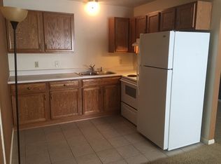 1861 S Sawburg Ave APT 24, Alliance, OH 44601