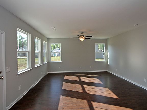 Allendale II Living Room