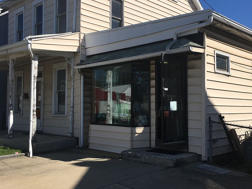 1st image of 818 Salem Ave