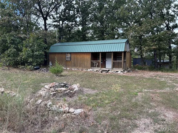 895 Partridge Dr, Climax Springs, MO 65324