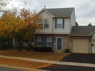 1188 N Village Dr, Round Lake Beach, IL 60073