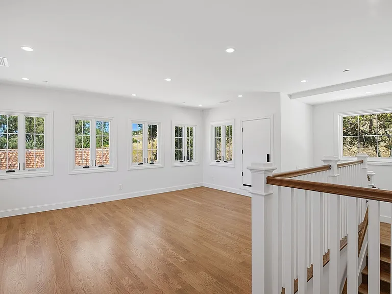 16010 Carey Ln — Photo 19