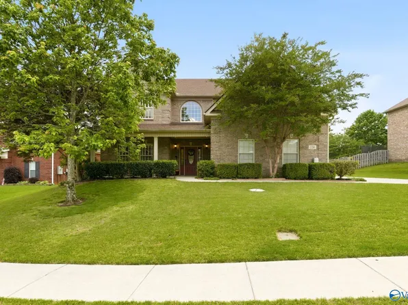 158 Clover Ridge Dr, Madison, AL 35758
