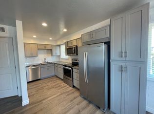 3132 N 67th Pl APT A, Scottsdale, AZ 85251