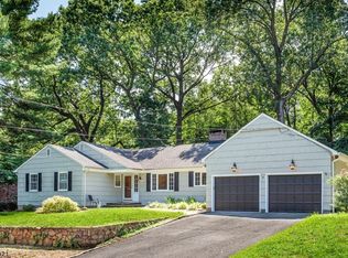 7 Sheffield Rd, Summit, NJ 07901