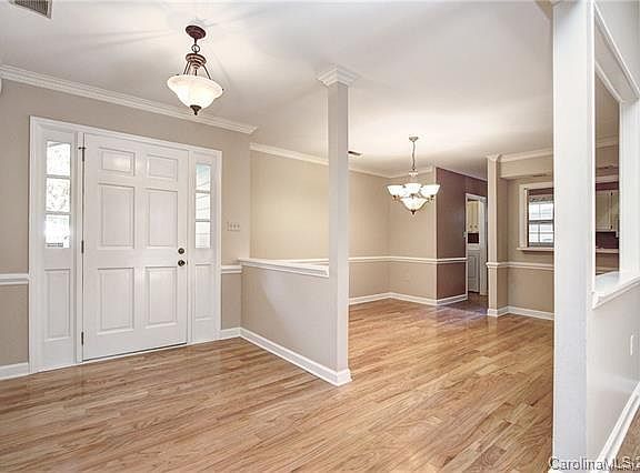 3rd image of 6026 Carmel Station Ave