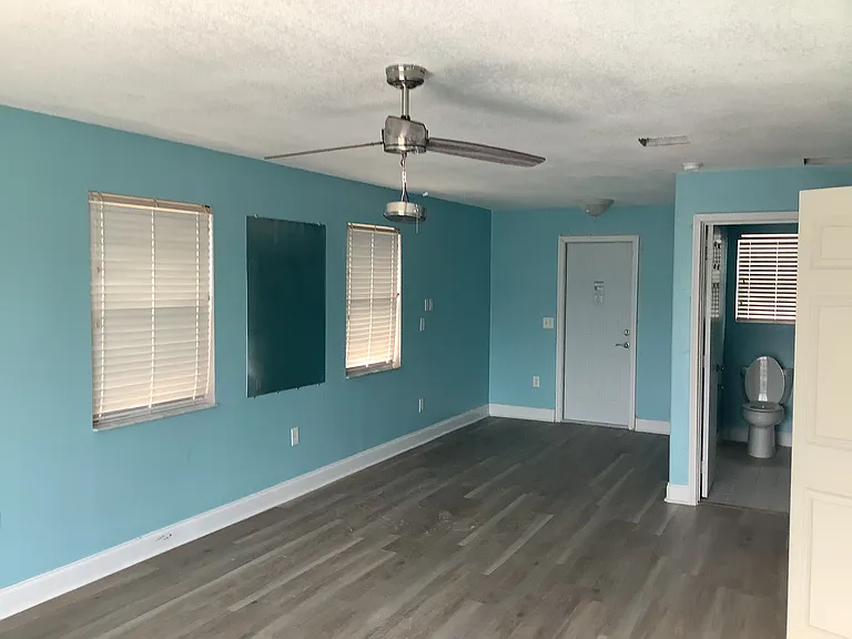 180 Richards Rd — Photo 11