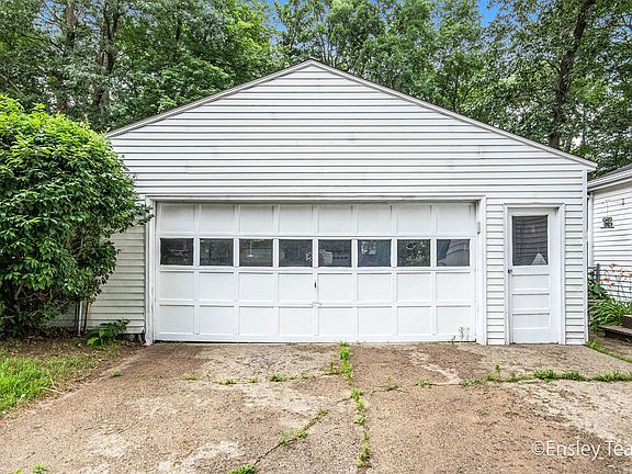 4th image of 479 Shadowood St NW