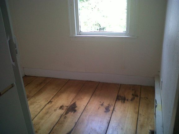 3rd image of 9 Center St APT 4