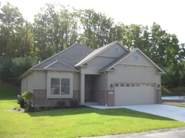 6337 Stonebrook Dr, Fairview, PA 16415