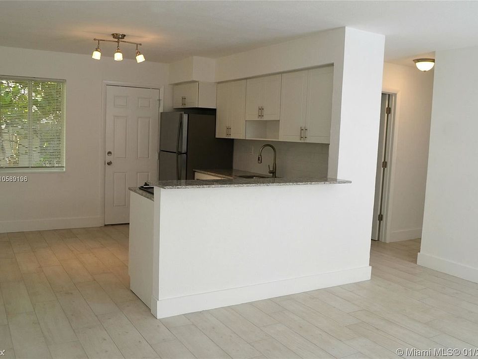 2nd image of 548 NE 66th St