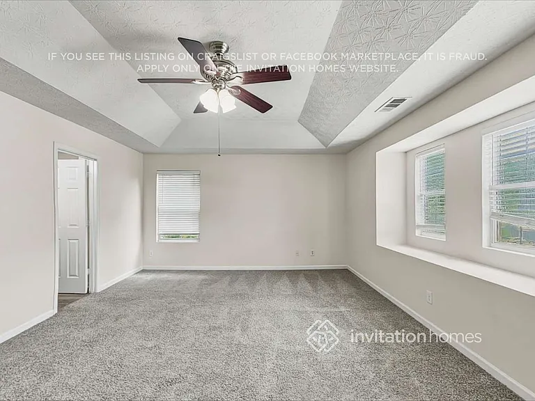414 Waterbury Way — Photo 9