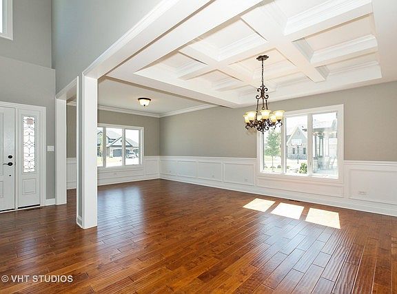 4th image of 13745 Lakeshore Ct