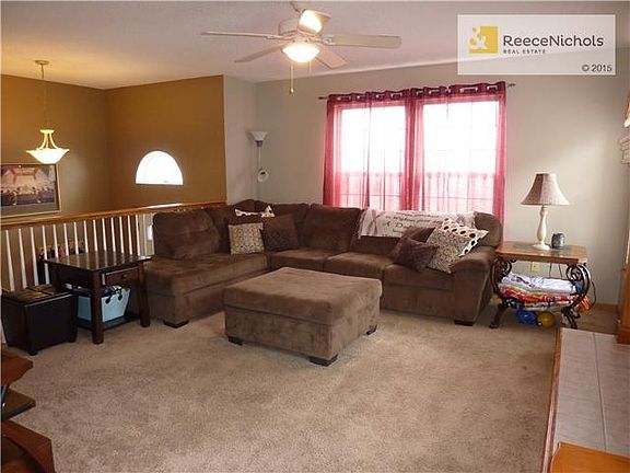2nd image of 1713 SE Kenwood Dr