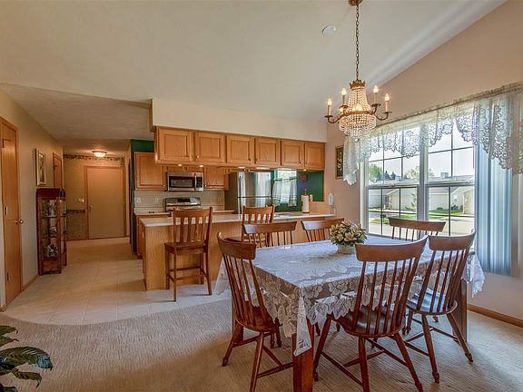 4th image of 1102 Shingle Oak Ln