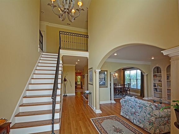 3rd image of 3065 Oakleigh Manor Cv