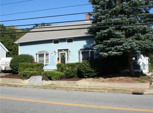 83 Providence St, Taftville, CT 06380