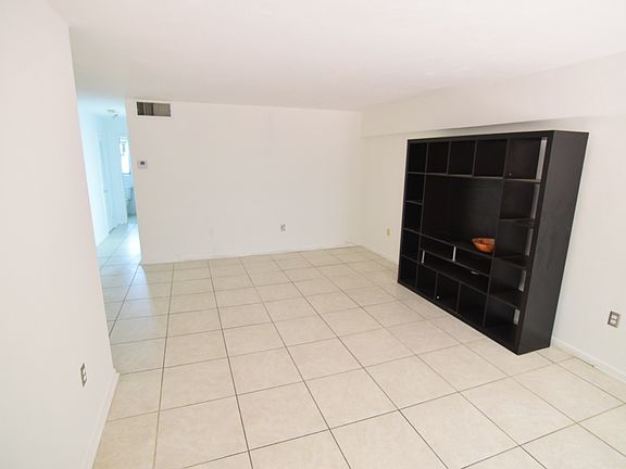 2nd image of 1498 Jefferson Ave APT 203