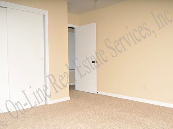 5th image of 701 Balcones Dr #61
