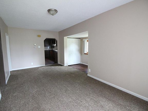 3rd image of 1236 Sycamore St