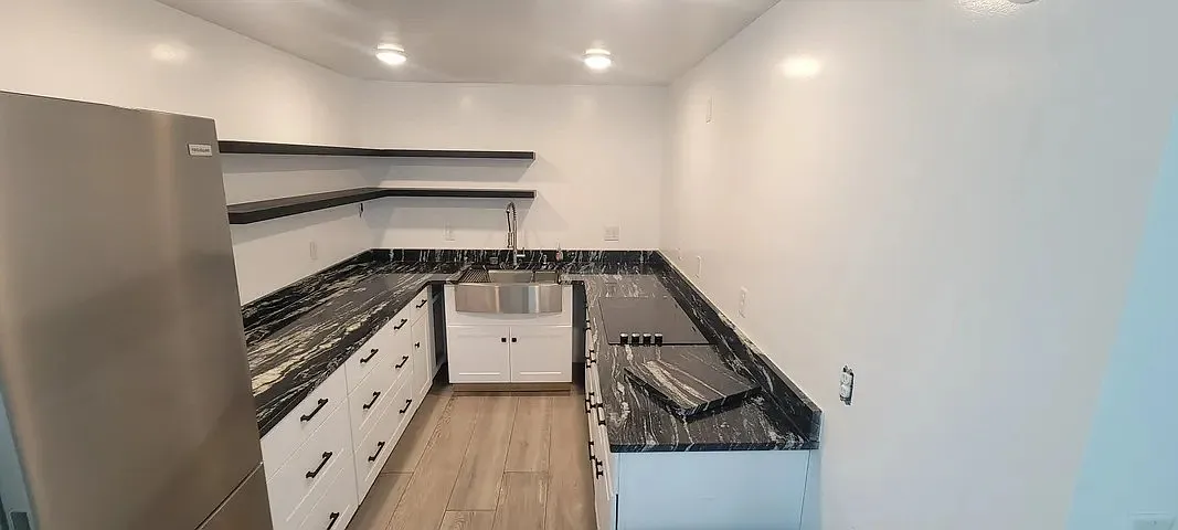1 bed, 400 sqft, $1,100 — Photo 1