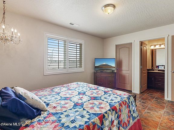 3rd image of 3850 W Pescador Dr