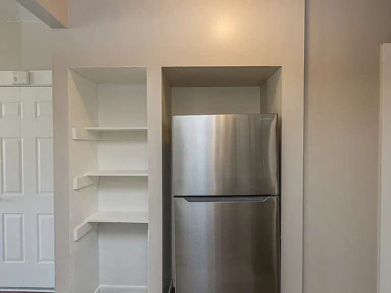 2063 W 104th St — Photo 12