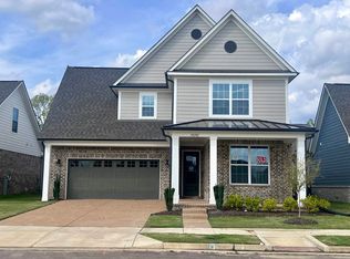 10282 Gianna Dr, Collierville, TN 38017