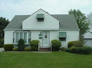 1713 Mayfair Blvd, Mayfield Heights, OH
