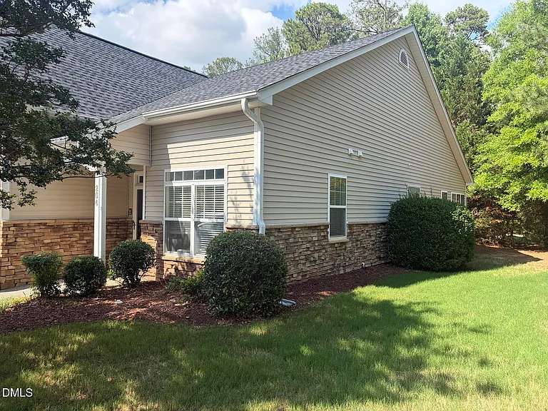 204 Plank Bridge Way — Photo 9