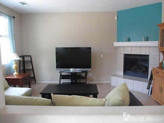 3rd image of 38271 Tranquila Ave
