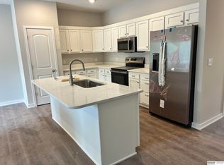 1721 Northland Dr, David City, NE 68632