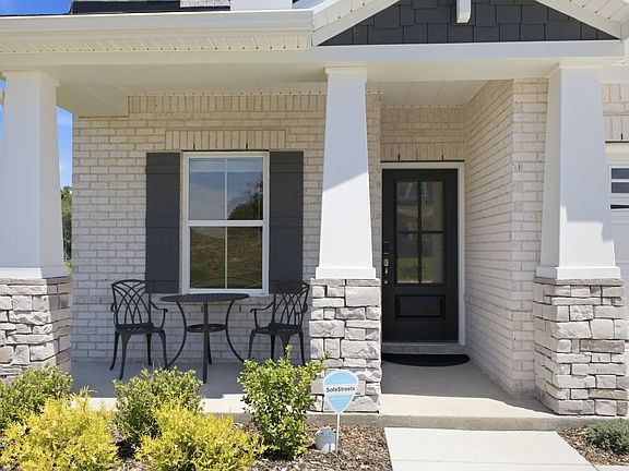 2nd image of 193 Manor Way