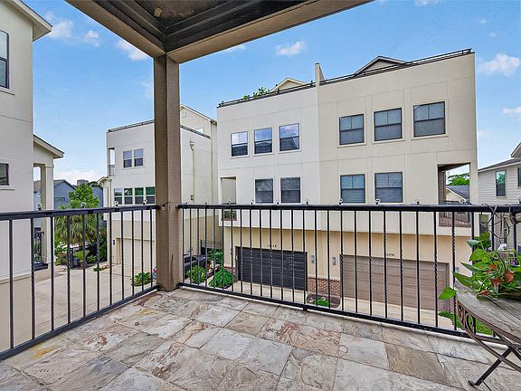 5th image of 2611 Riverside Dr Unit C