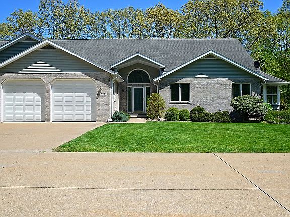 2nd image of 4034 36th Avenue Ct