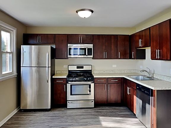 3rd image of 19177 N 38th Ave #892