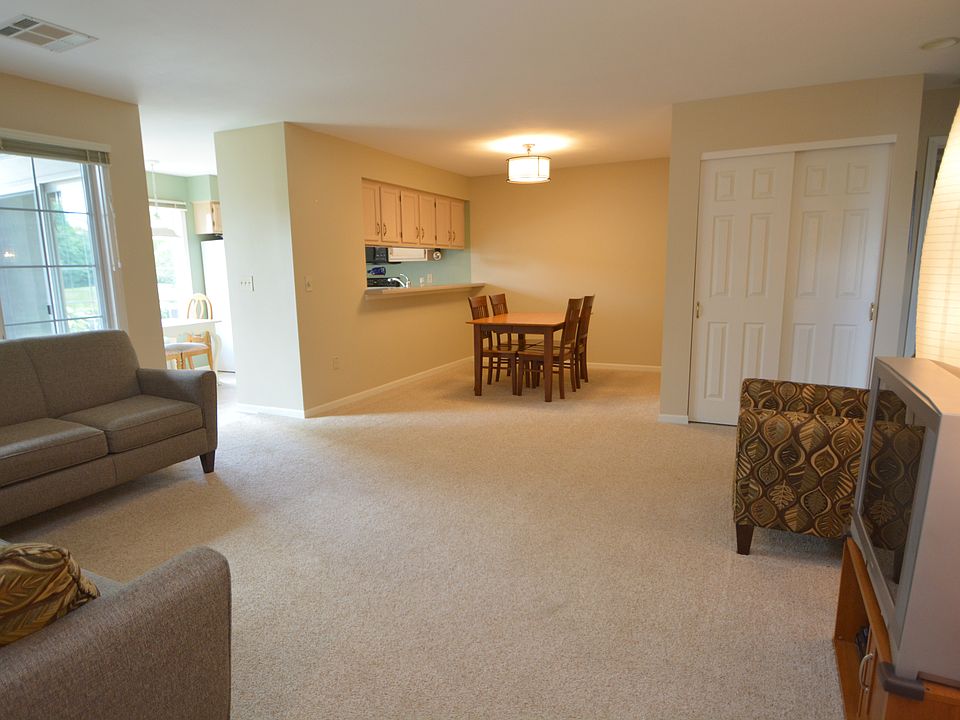 1st image of 8986 Woodbridge Dr #8986