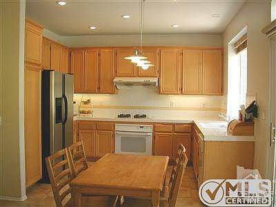 Great kitchen with breakfast area.