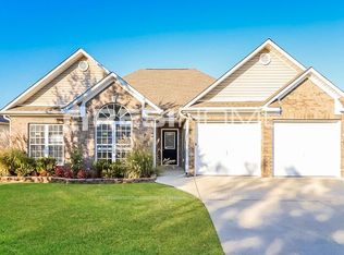 626 Camden Cove Ln, Calera, AL 35040