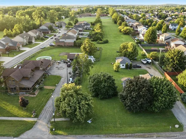 0 Vreeland Rd, Trenton, MI 48183